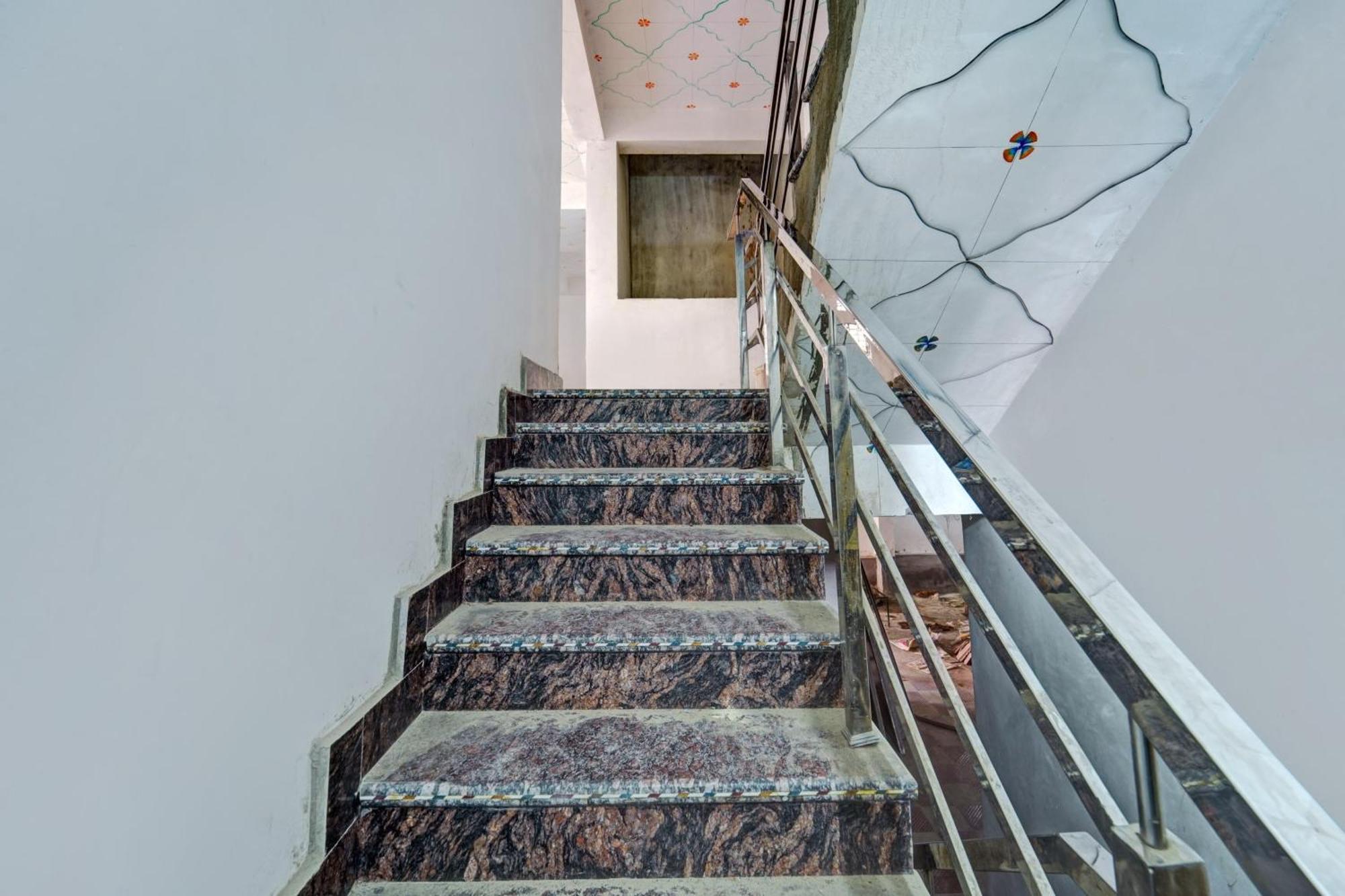 Hotel O S Square Guest House Patna  Extérieur photo